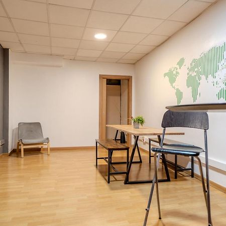 Holidaysbcn Rooms Barcelona Bagian luar foto