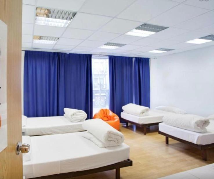Holidaysbcn Rooms Barcelona Bagian luar foto