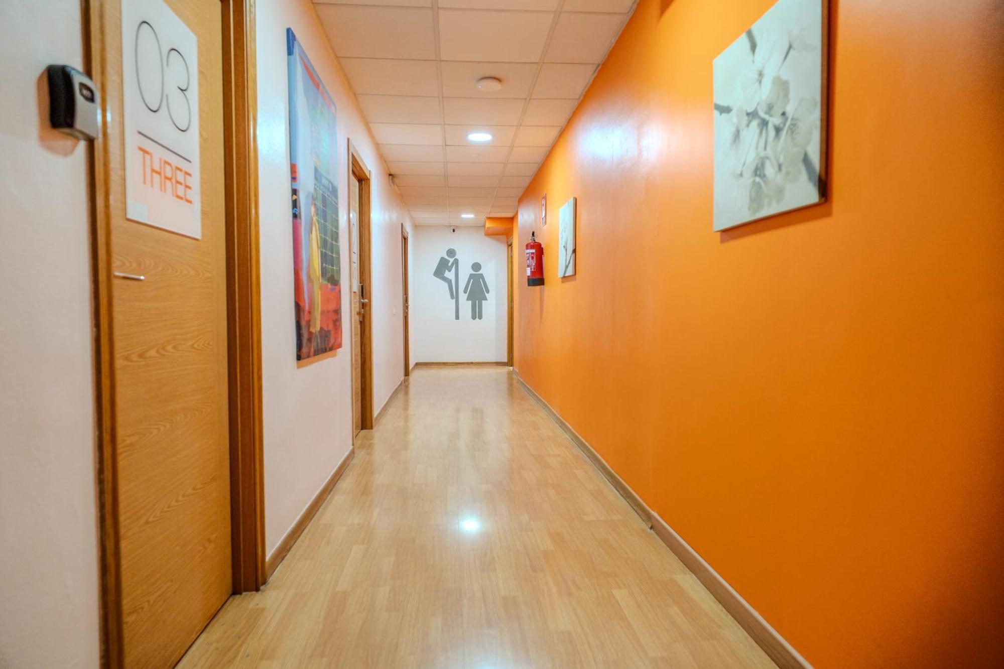 Holidaysbcn Rooms Barcelona Bagian luar foto