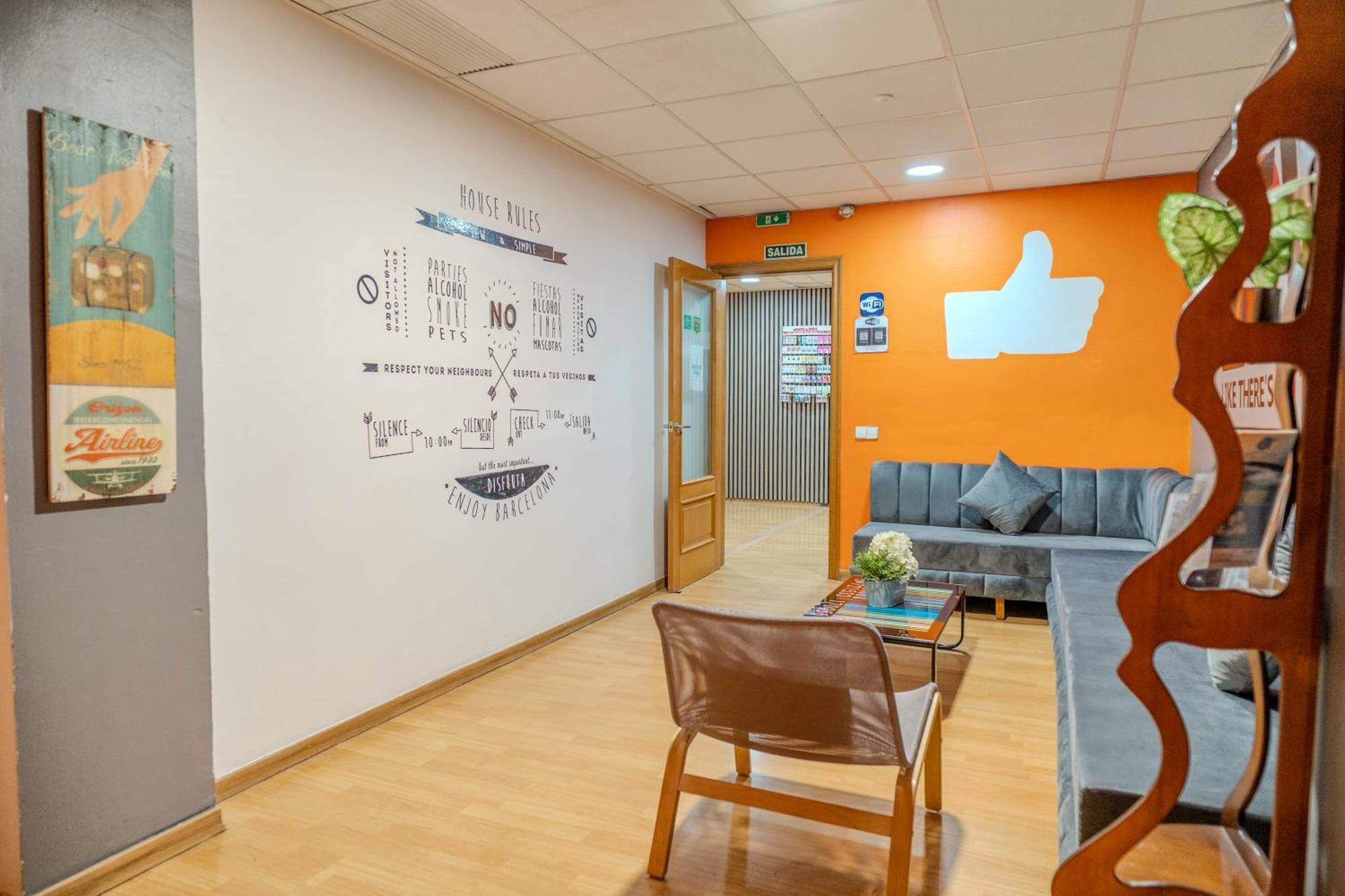 Holidaysbcn Rooms Barcelona Bagian luar foto