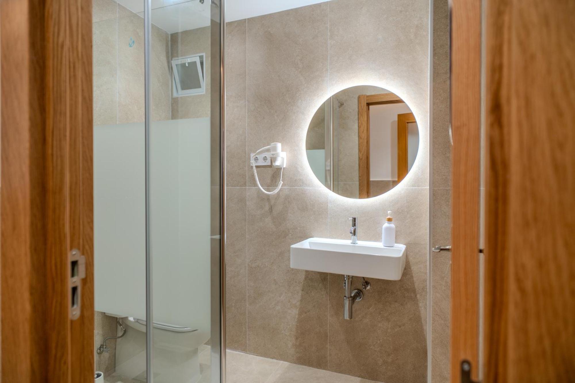Holidaysbcn Rooms Barcelona Bagian luar foto