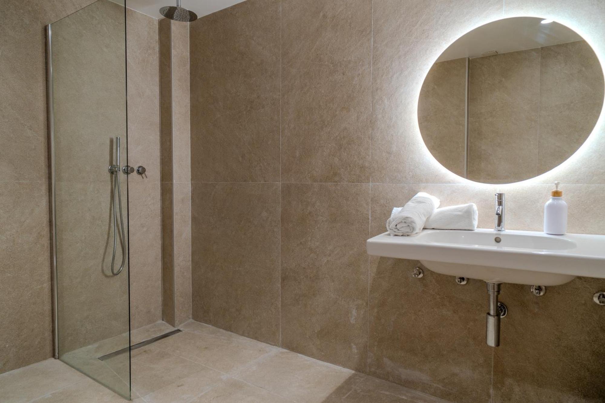 Holidaysbcn Rooms Barcelona Bagian luar foto
