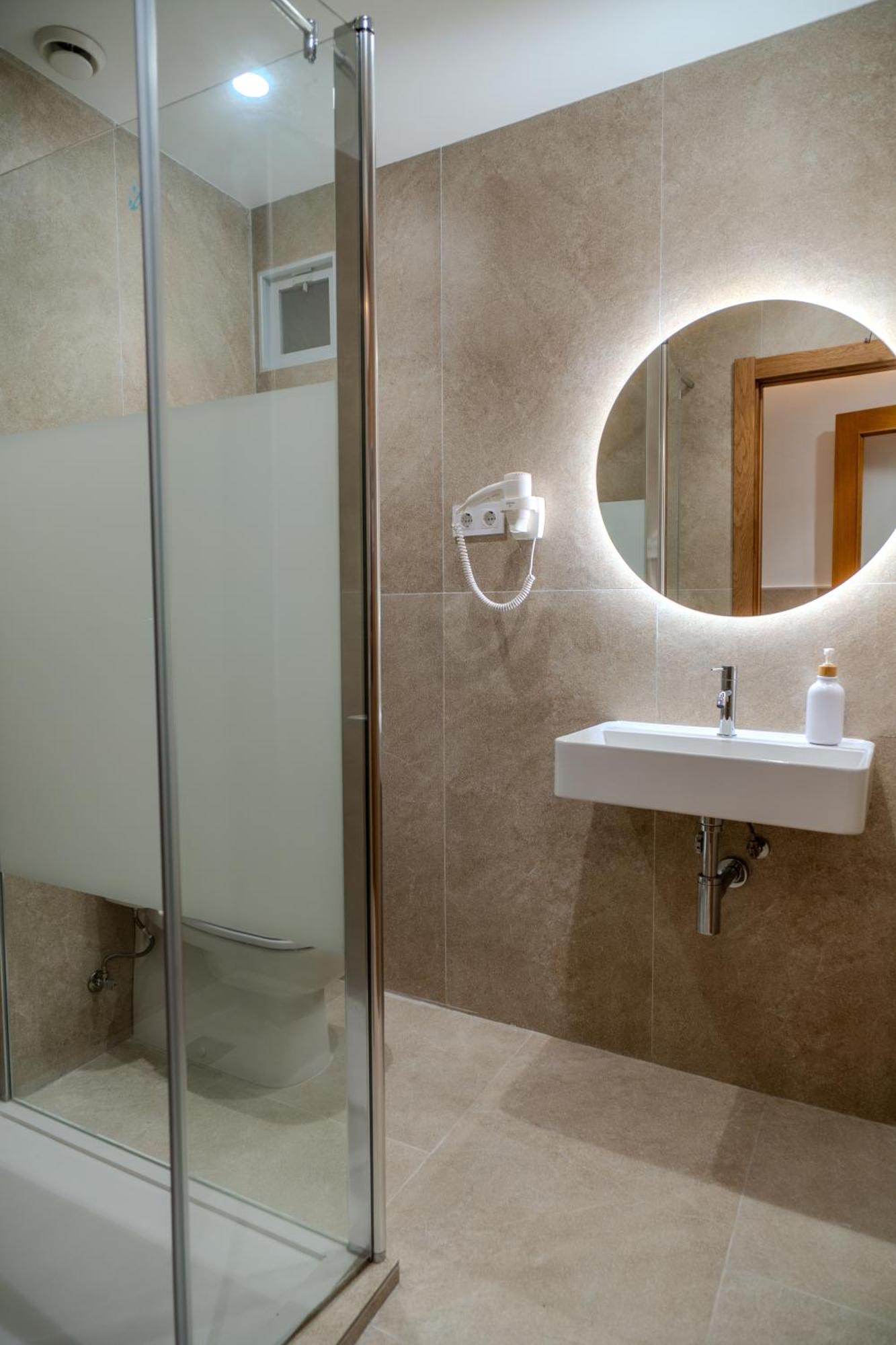 Holidaysbcn Rooms Barcelona Bagian luar foto